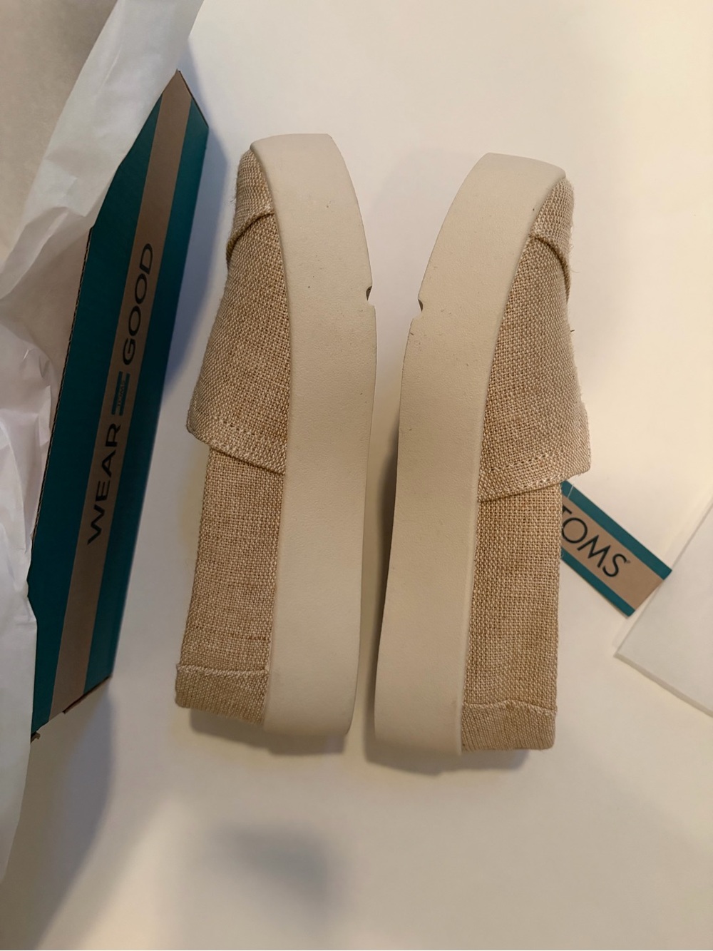 Toms Verona Slip On Natural Undyed Heritage New in box size 6.5 medium NWT - Picture 7 of 14